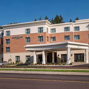 Courtyard By Marriott Hershey Chocolate Avenue